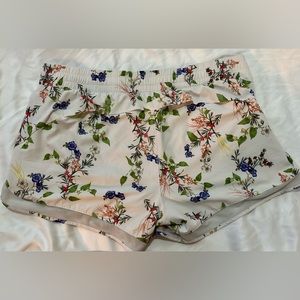 Athleta Gold Coast White Floral Shorts- XL